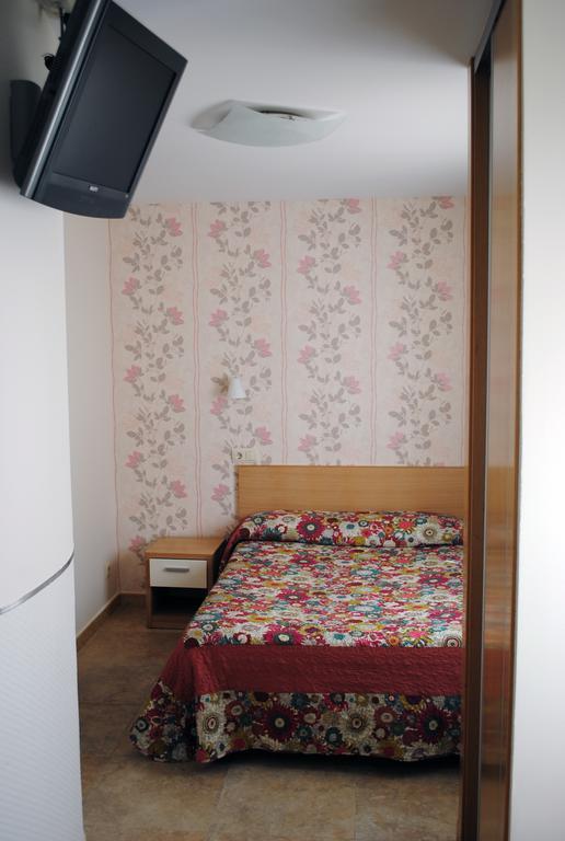 Hostal La Cortijana Логроньо Экстерьер фото